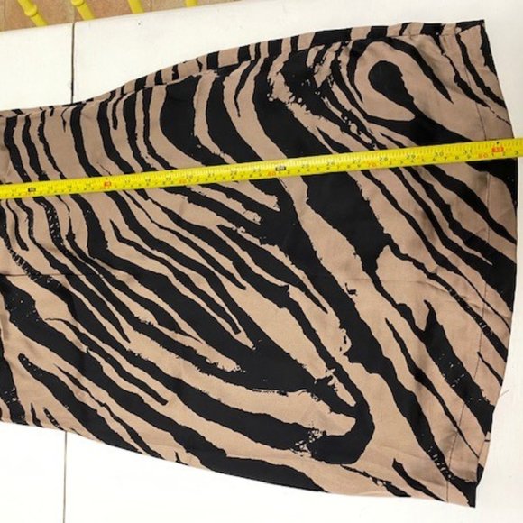Short zebra dress - Picture 1 of 5